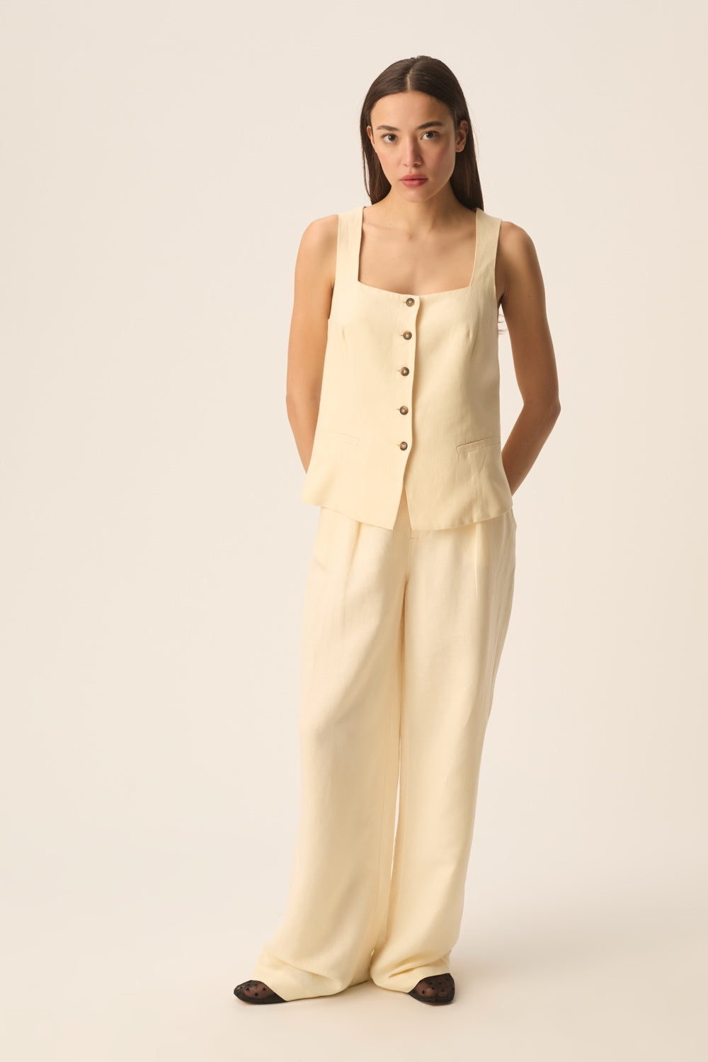 Top Tahmara Shell