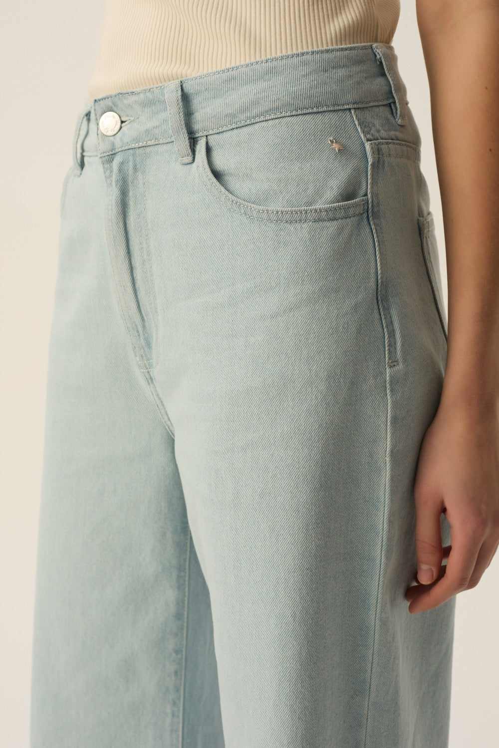 Jean Louela Ice Blue