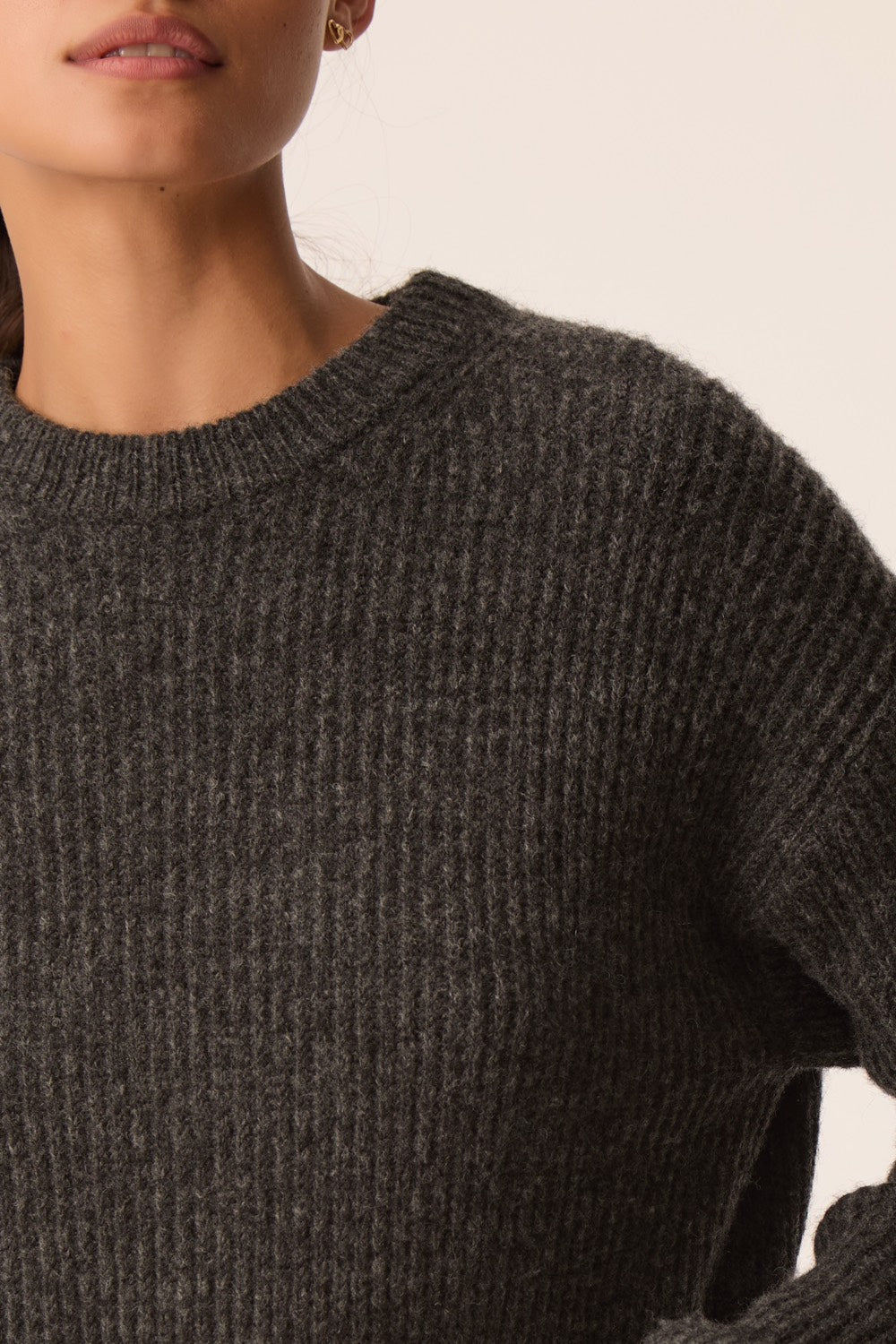 Pull Ananda Anthracite