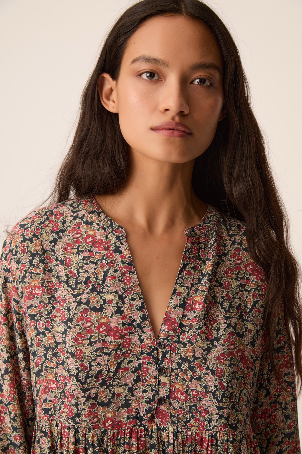 Robe Valorine Taya