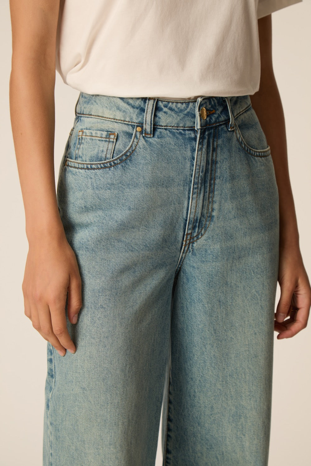 Jean Louela Bleach Vintage